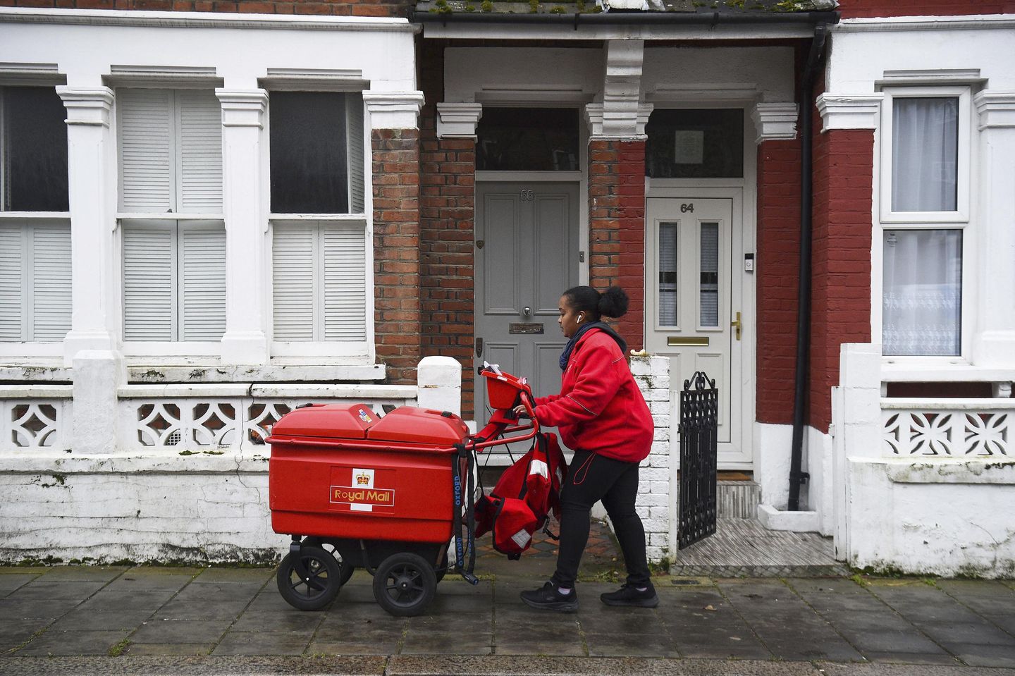 Siber olay İngiltere posta servisini vurdu, yurtdışı postayı durdurdu