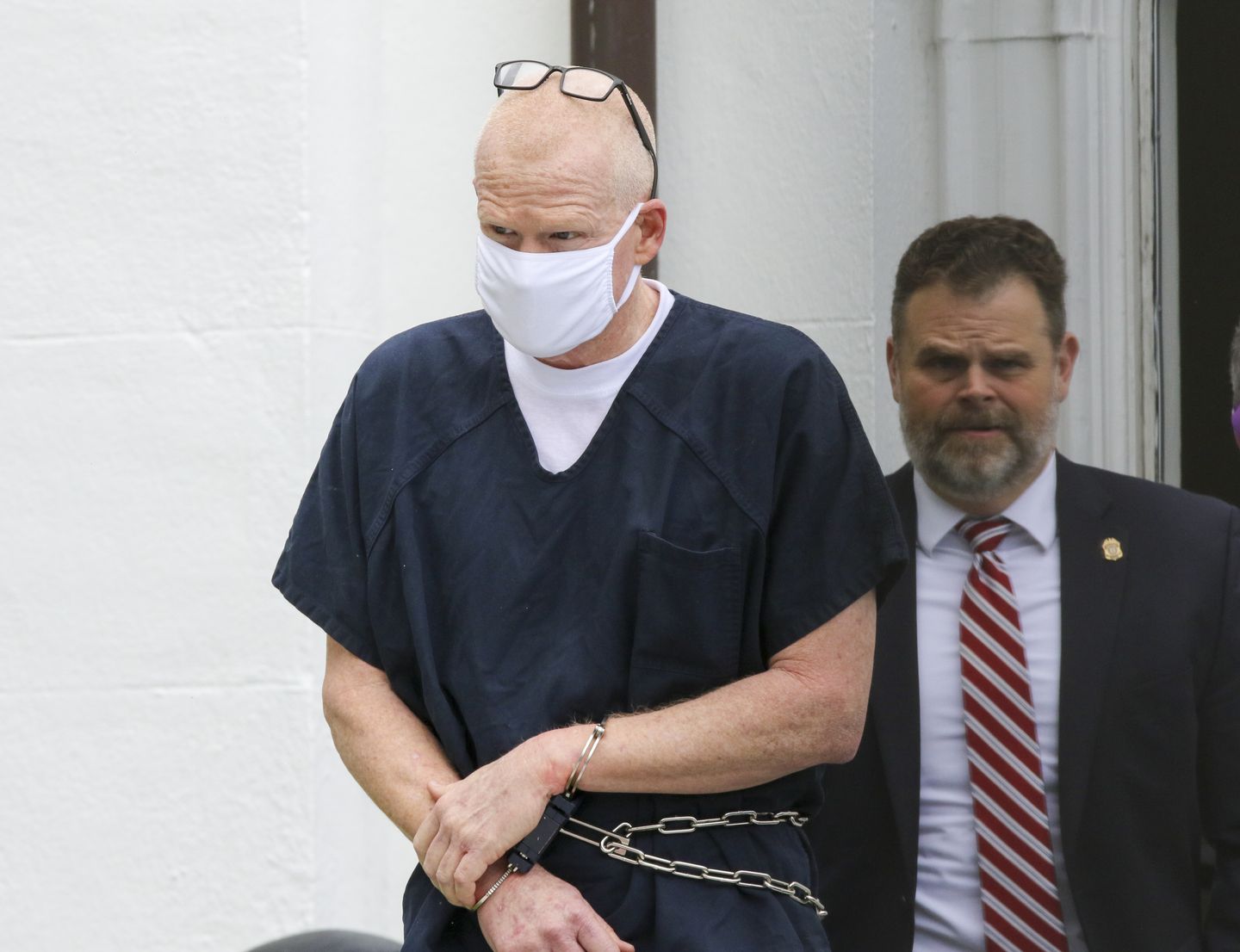 Alex Murdaugh goes on trial in 2021 killings of wife, son