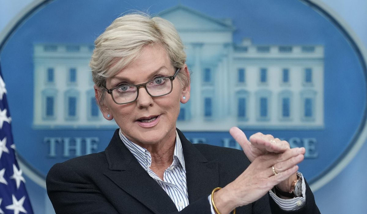 NextImg:Top Senate Republican presses Granholm on climate report calling to ditch cars — including EVs