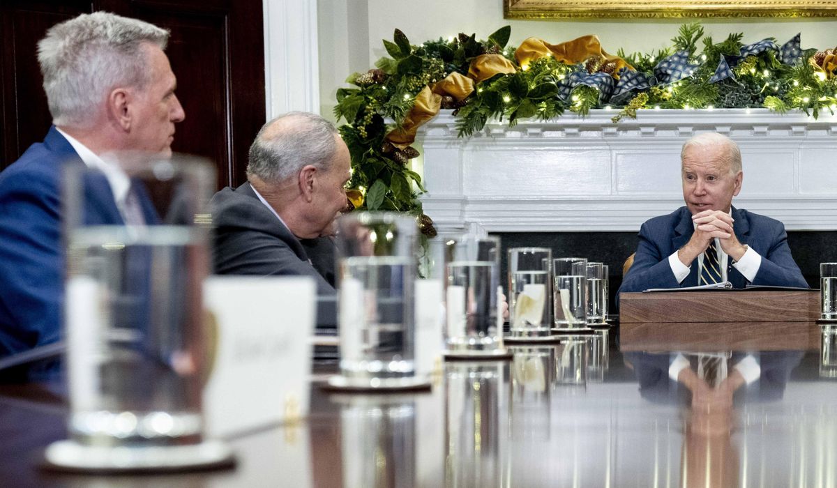 NextImg:McCarthy, Biden to meet on debt limit as speaker says entitlements are ‘off the table’