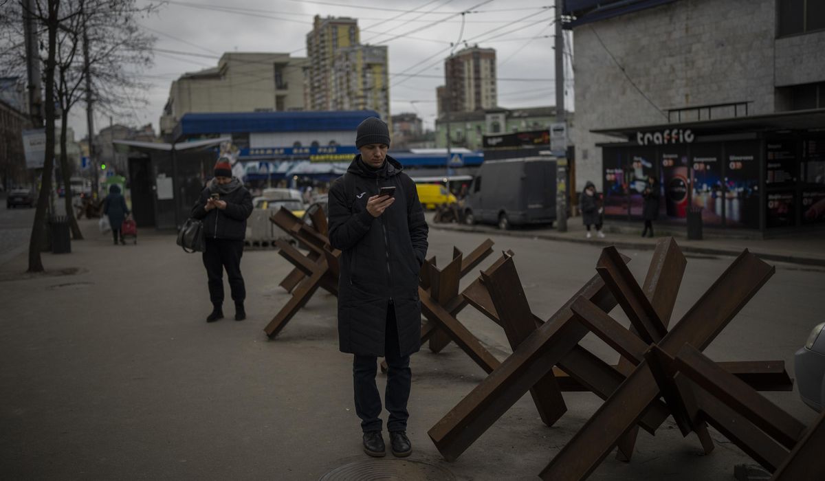 NextImg:Russian shelling kills 5 in tough eastern Ukraine combat