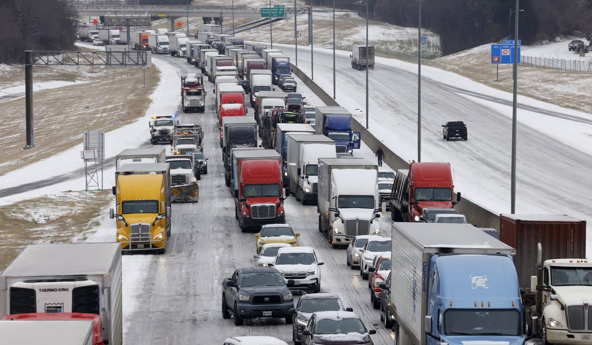 NextImg:‘Not ready for prime time’: Truckers fume over Biden’s EV mandate for big rigs