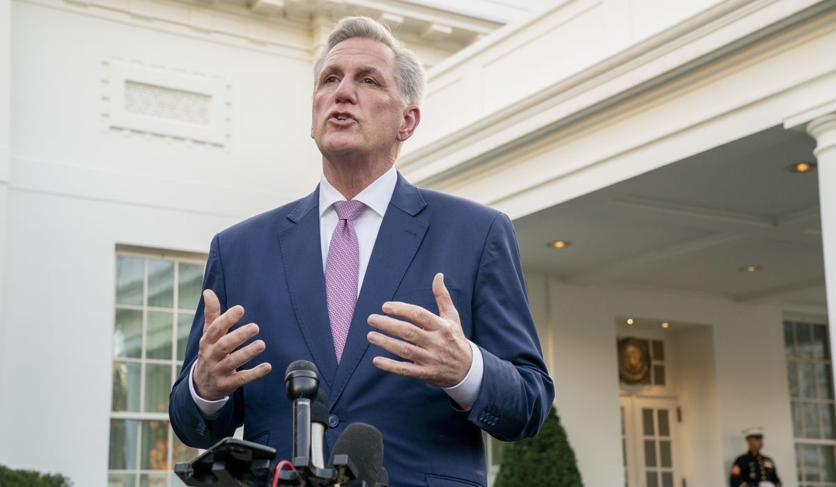 NextImg:Speaker McCarthy plants GOP flag at debt talks with Biden