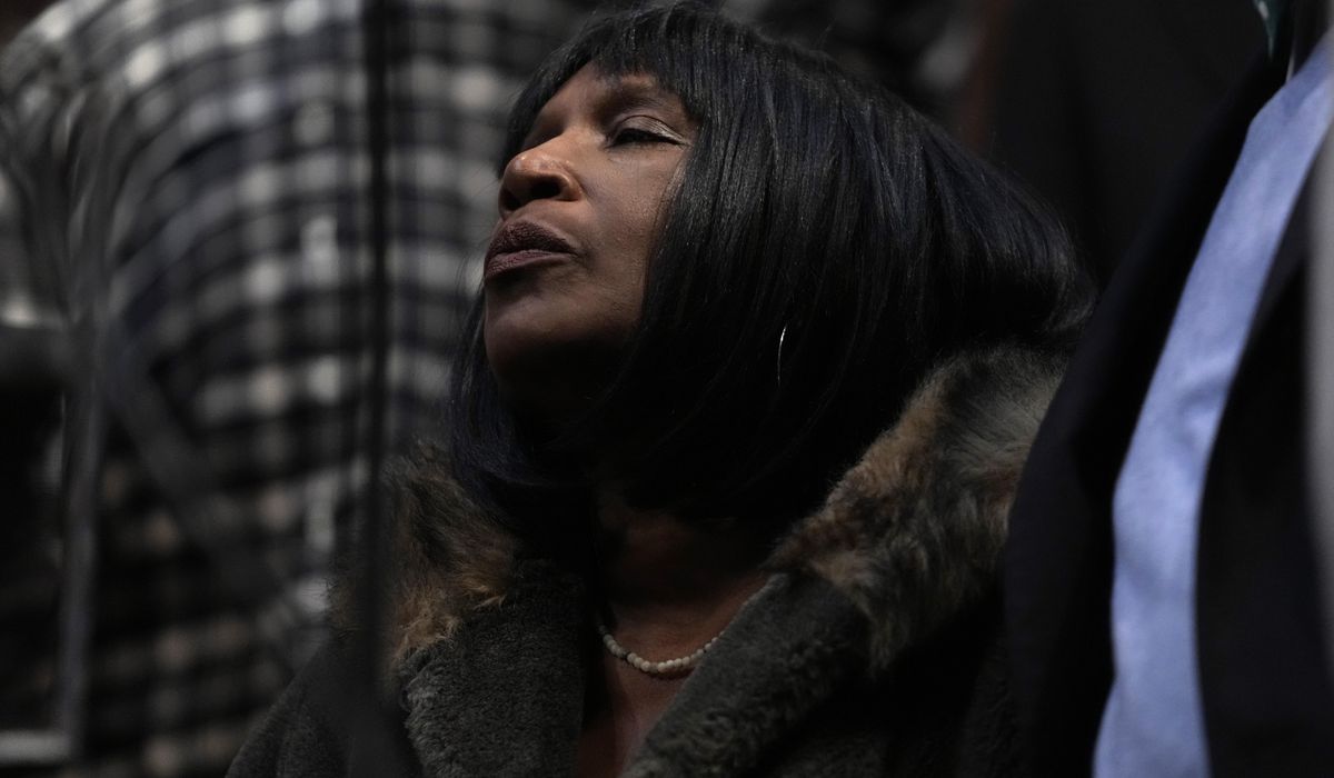 NextImg:Tyre Nichols’ mom, chief: Women on two sides of a tragedy