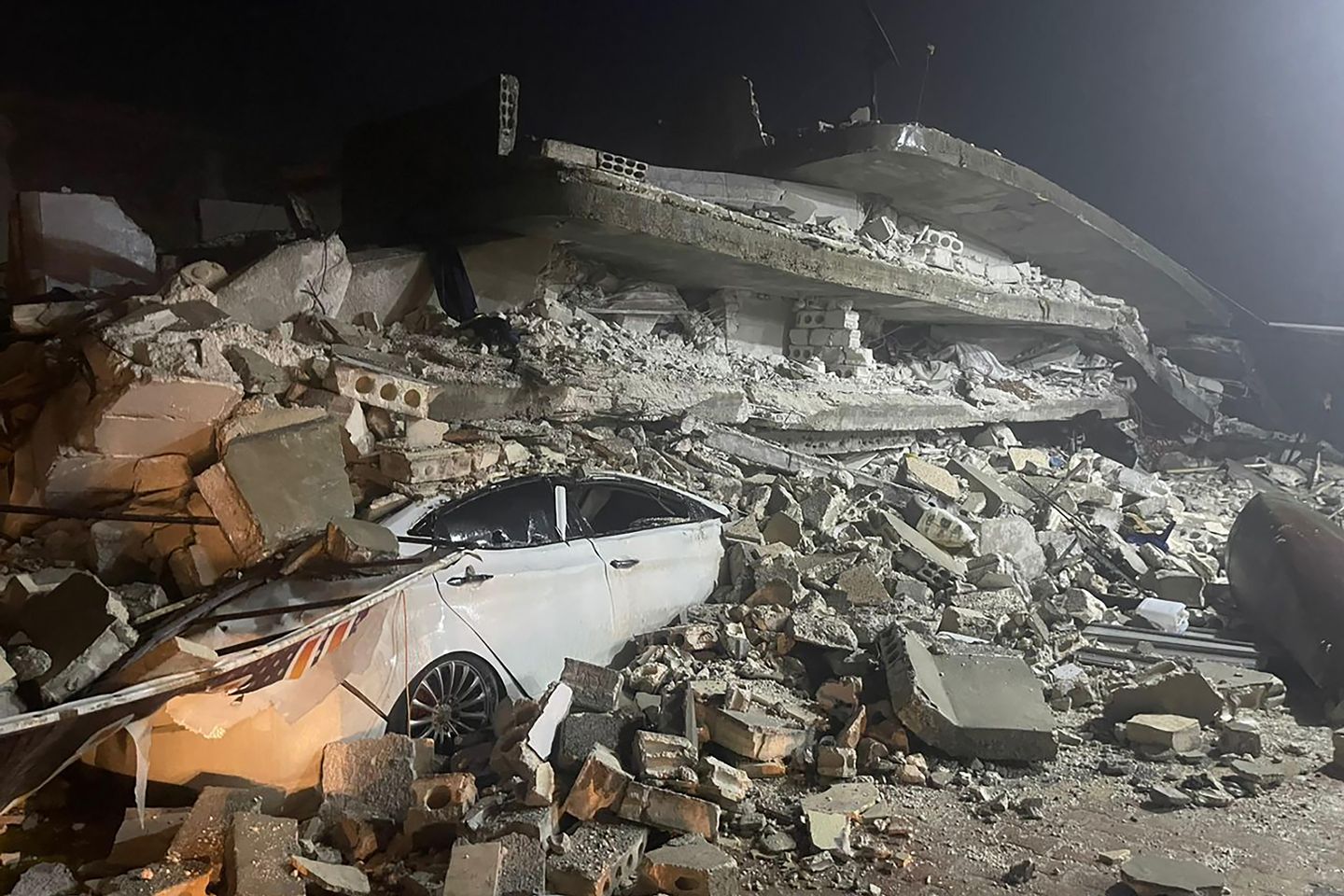Pembaruan langsung |  Gempa dahsyat menewaskan banyak orang di Turki, Suriah