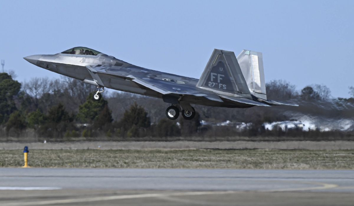 NextImg:Lockheed Martin to add new infrared threat detection sensors to F-22 Raptors