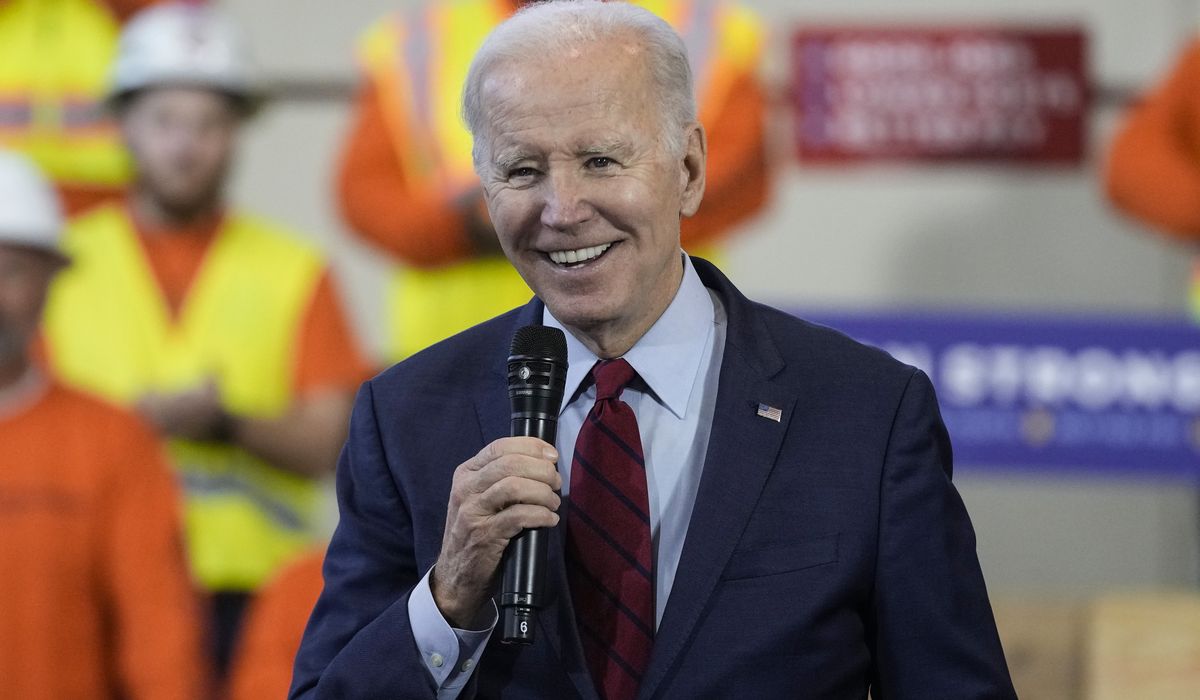 NextImg:Biden offers preview of 2024 campaign message during stop in Wisconsin