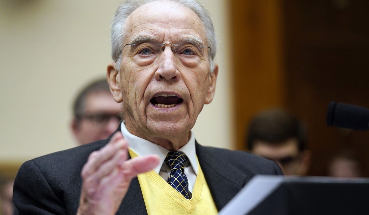 NextImg:House investigators home in on collusion between FBI, Democrats, news media