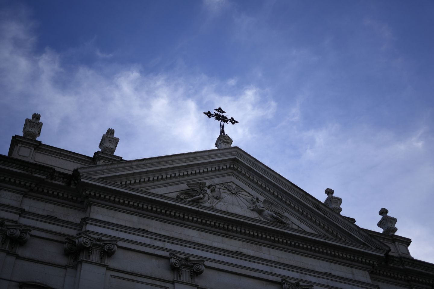Portekiz kilisesinde cinsel istismar araştırması: Kurbanların sayısı 4.800'den fazla olabilir