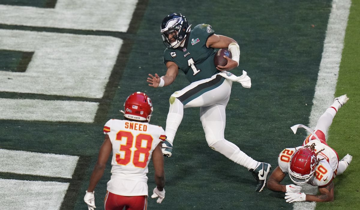 NextImg:Eagles fans get rowdy after narrow Super Bowl loss to Chiefs