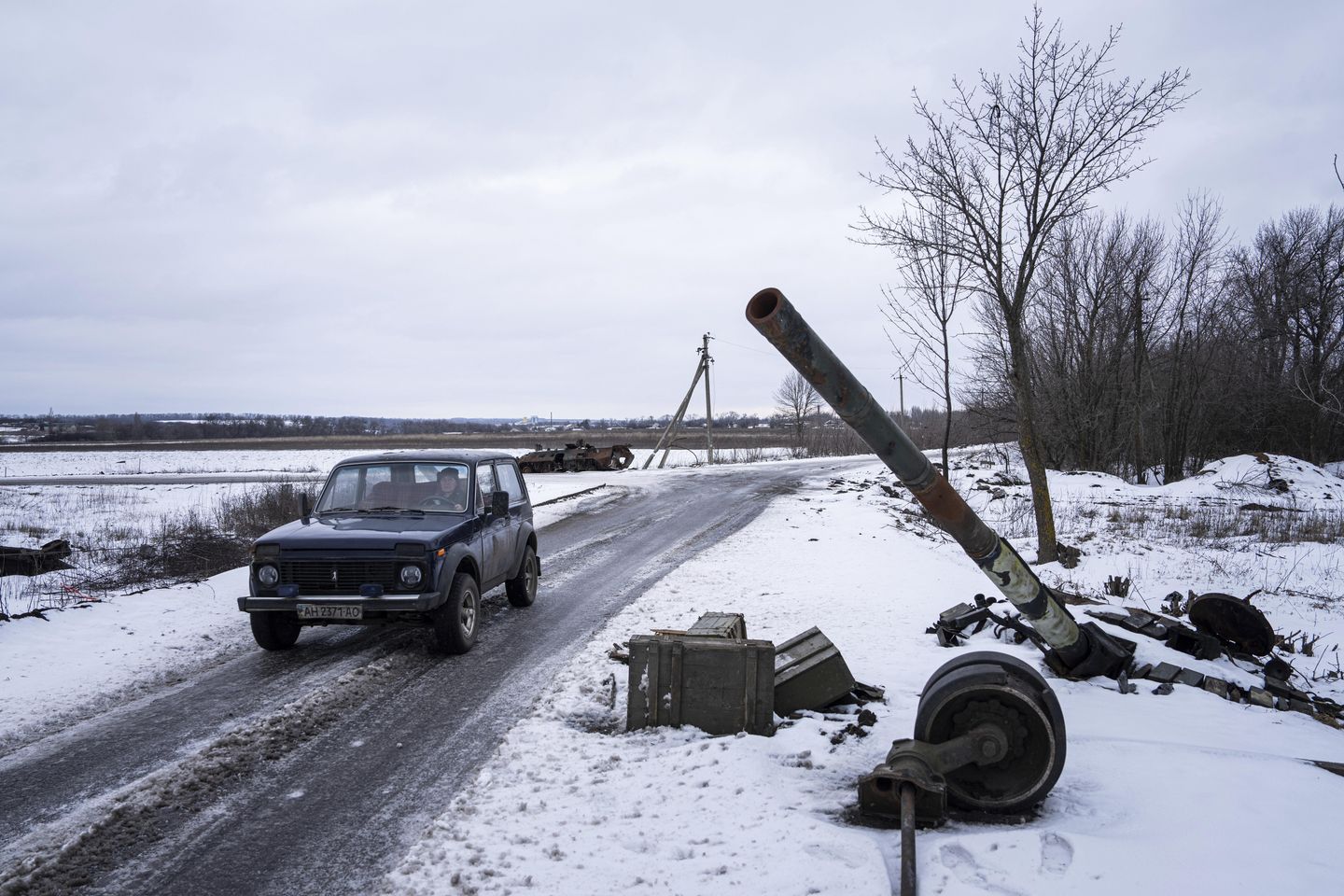 Rusya, Ukrayna'ya bir füze daha ateşledi, 1 kişiyi öldürdü
