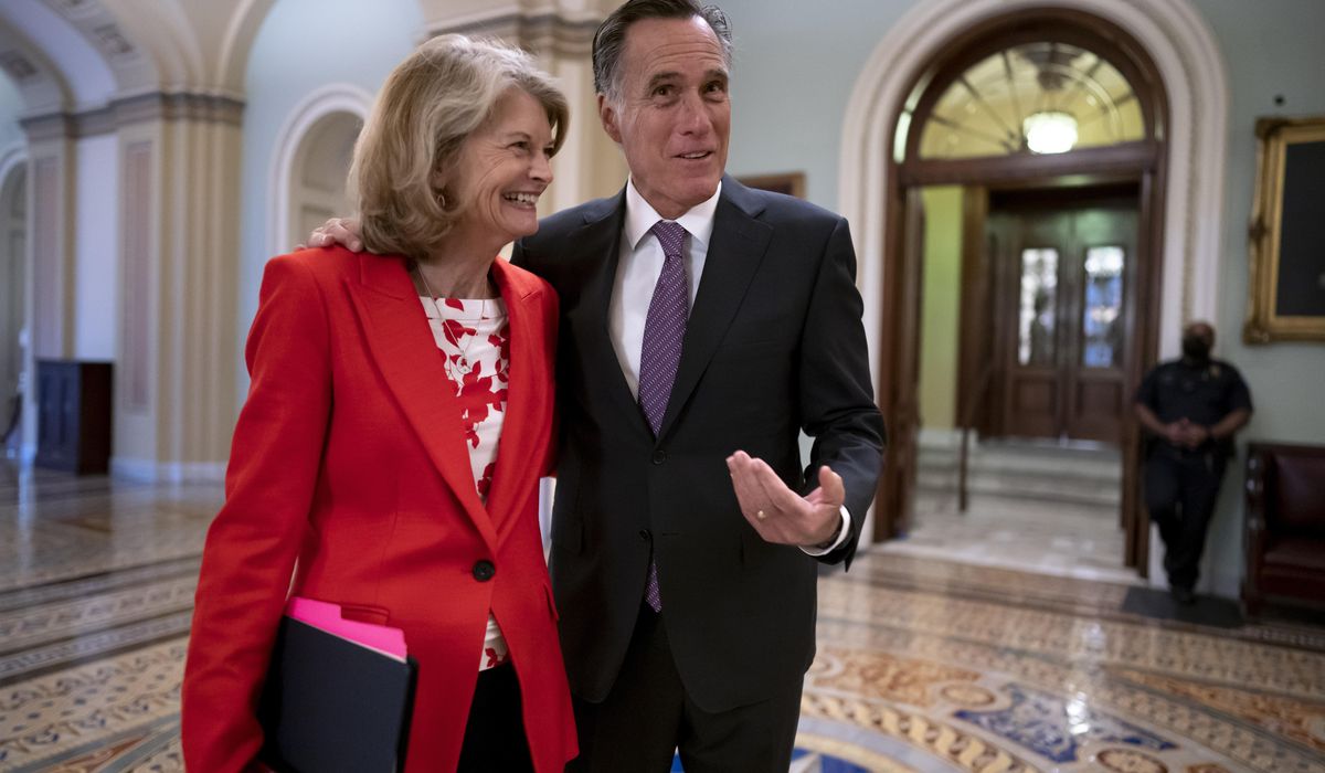 NextImg:Romney, outspoken about his own party, weighs reelection run