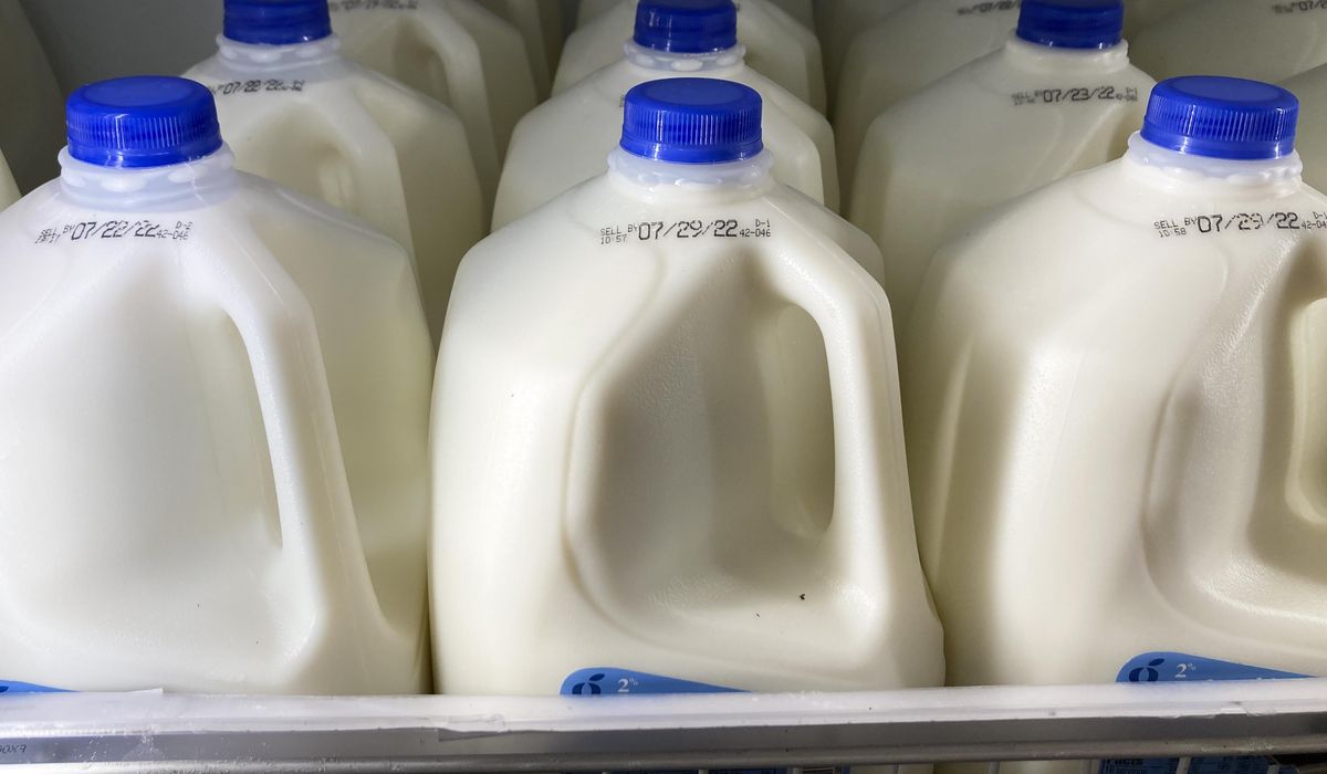 NextImg:USDA proposes 25% cut to milk provided to low-income families
