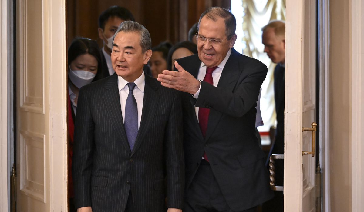 NextImg:Russia, China show off ties amid maneuvering over Ukraine