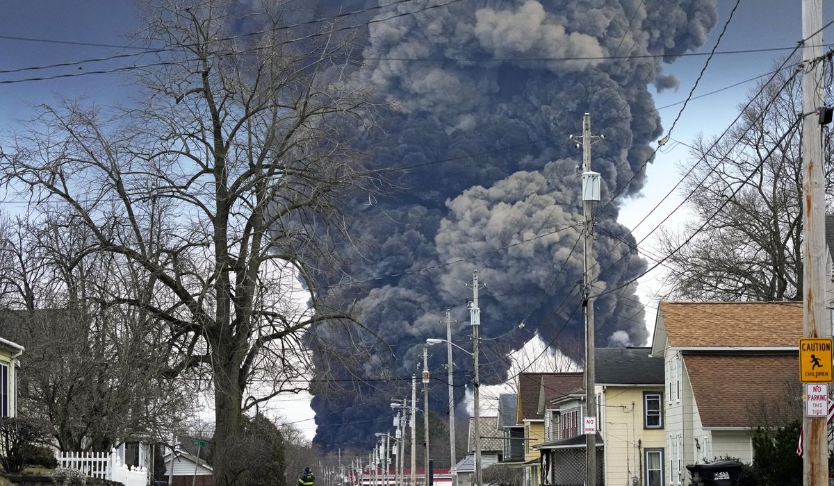 NextImg:Bipartisan group of senators propose railway safety bill after East Palestine derailment