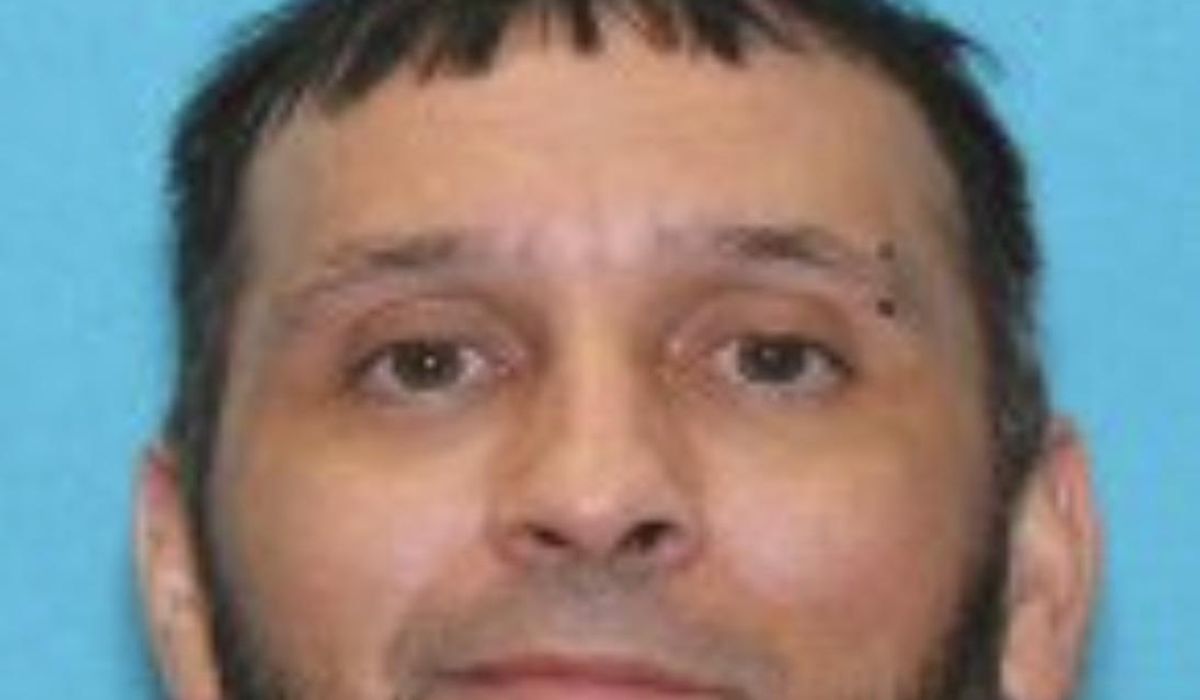 NextImg:No bail for Pennsylvania man with explosives in suitcase