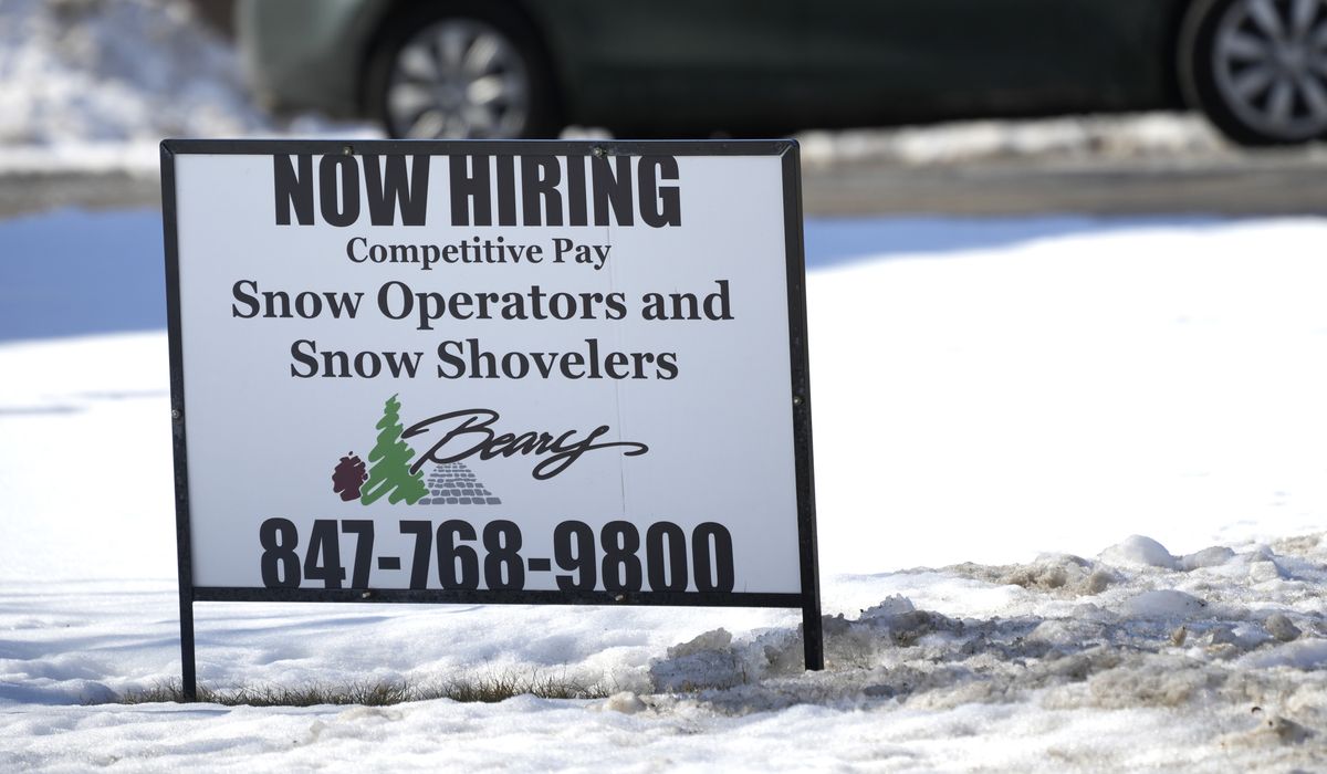 NextImg:Applications for jobless claims fall for 3rd straight week