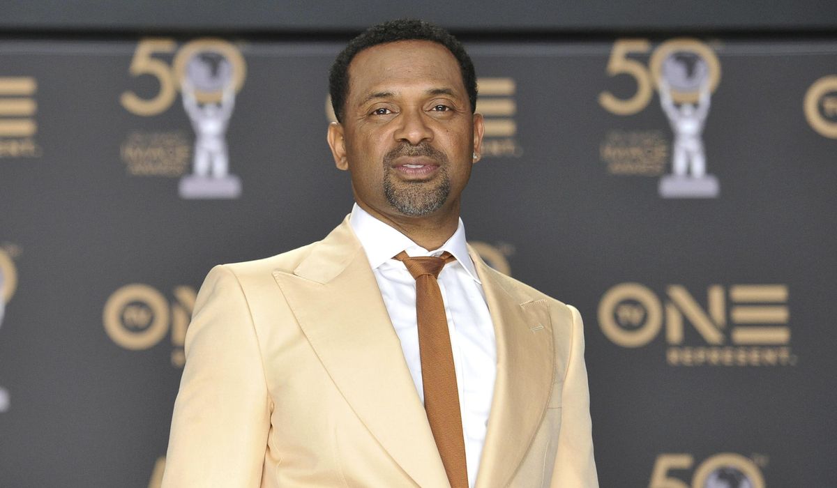 NextImg:TSA agents seize gun from actor Mike Epps in Indianapolis