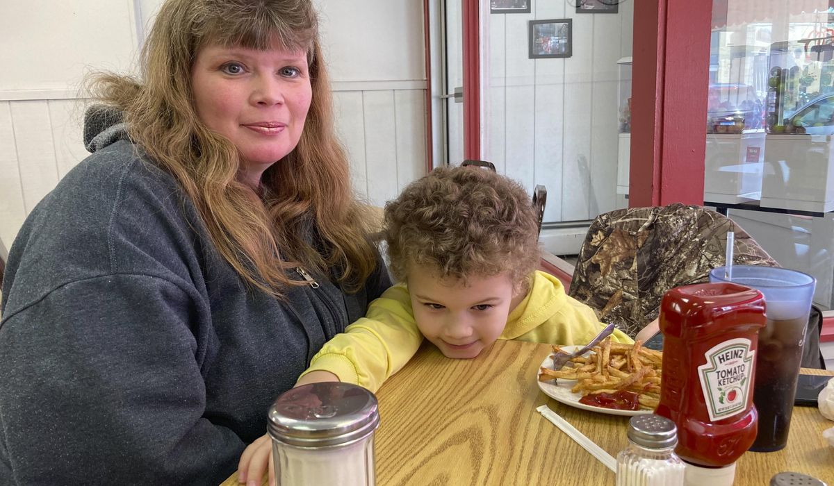 NextImg:Aches, rashes and fear: Trauma remains after Ohio derailment