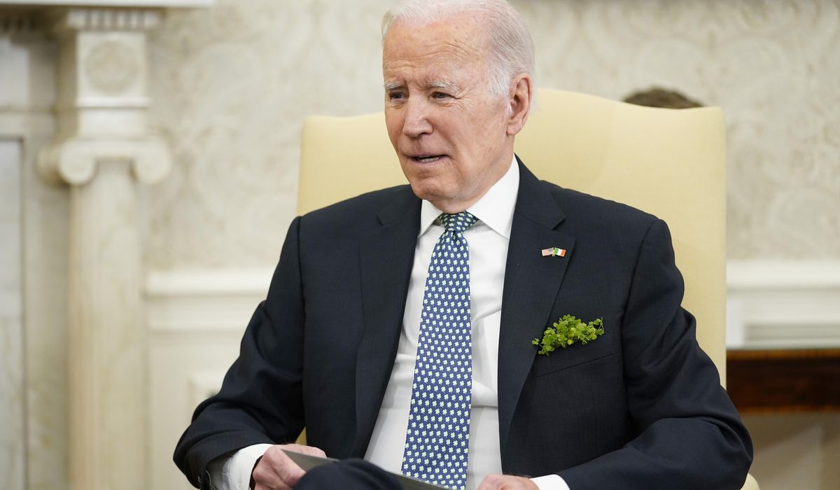 NextImg:Biden calls for tougher penalties for execs of failed banks