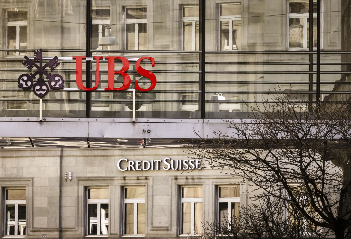 Credit Suisse müşterileri, satıştan sonra hem öfke hem de rahatlama duyguları yaşıyor