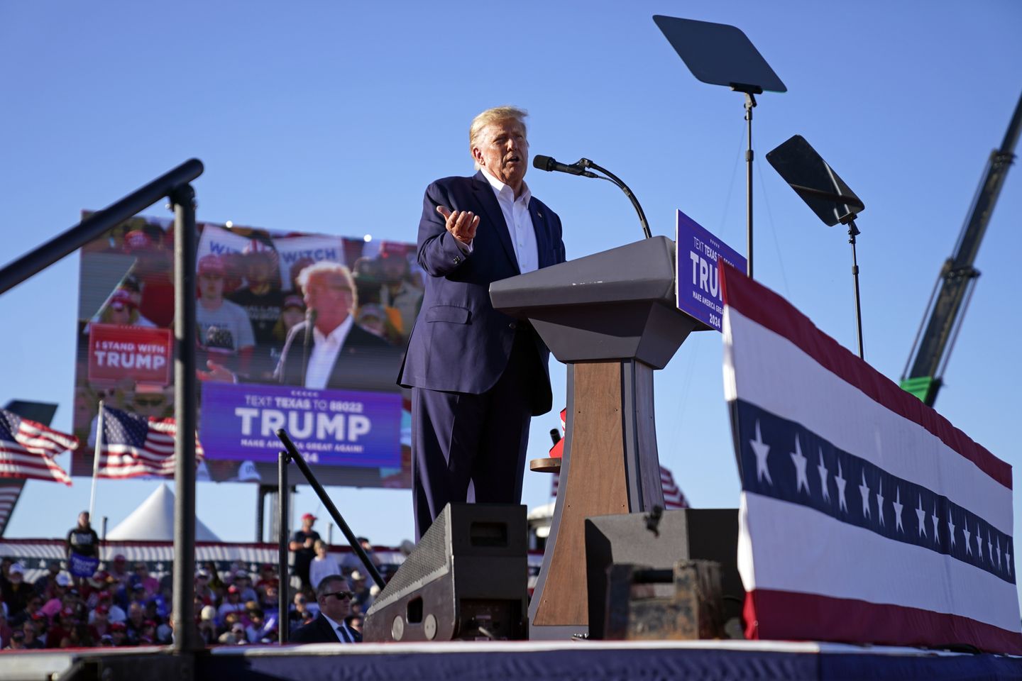Trump rally falls during anniversary of Waco’s dark past

End-shutdown
