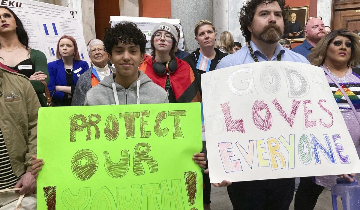 NextImg:Veto puts Kentucky in thick of fight over transgender rights