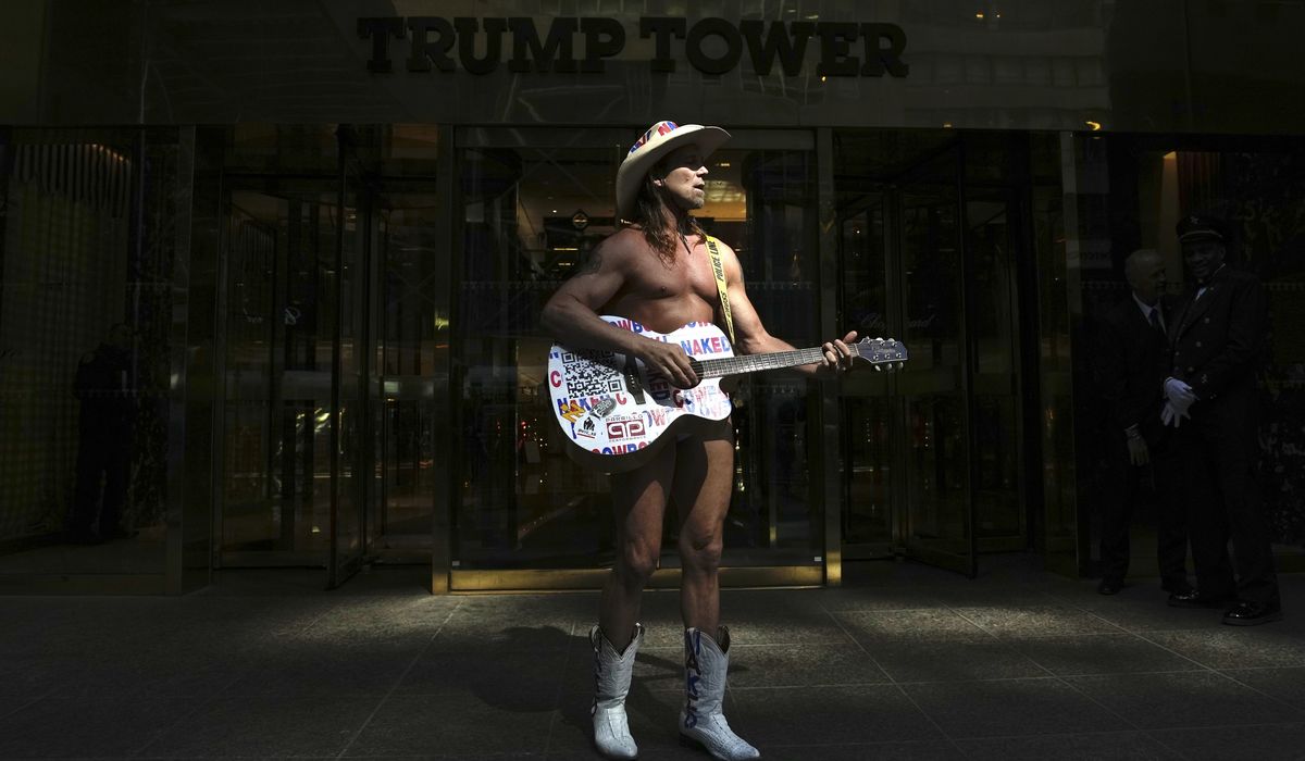 NextImg:Biggest show in Big Apple: Circus around Trump indictment kicks off with songs, devil-clad woman