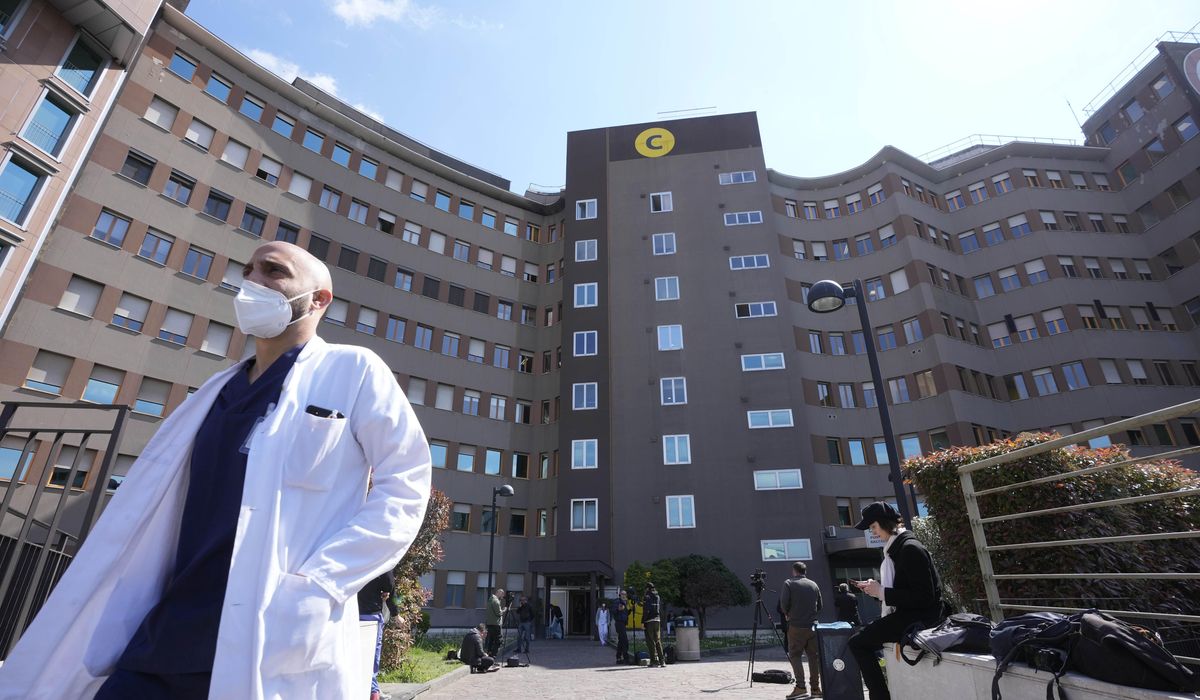 NextImg:Army to guard a hospital in Italy after a spate of attacks on medical staff across the country