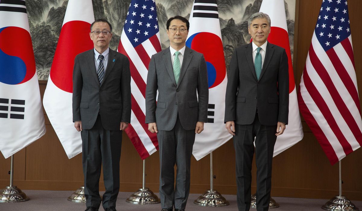 NextImg:South Korea, U.S., Japan call for support of ban on North Korea workers