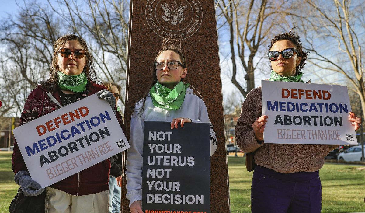 NextImg:Competing abortion pill rulings sow broad alarm, confusion