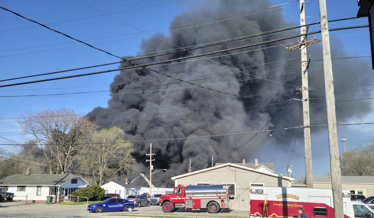 NextImg:Industrial fire prompts evacuation order in Indiana city