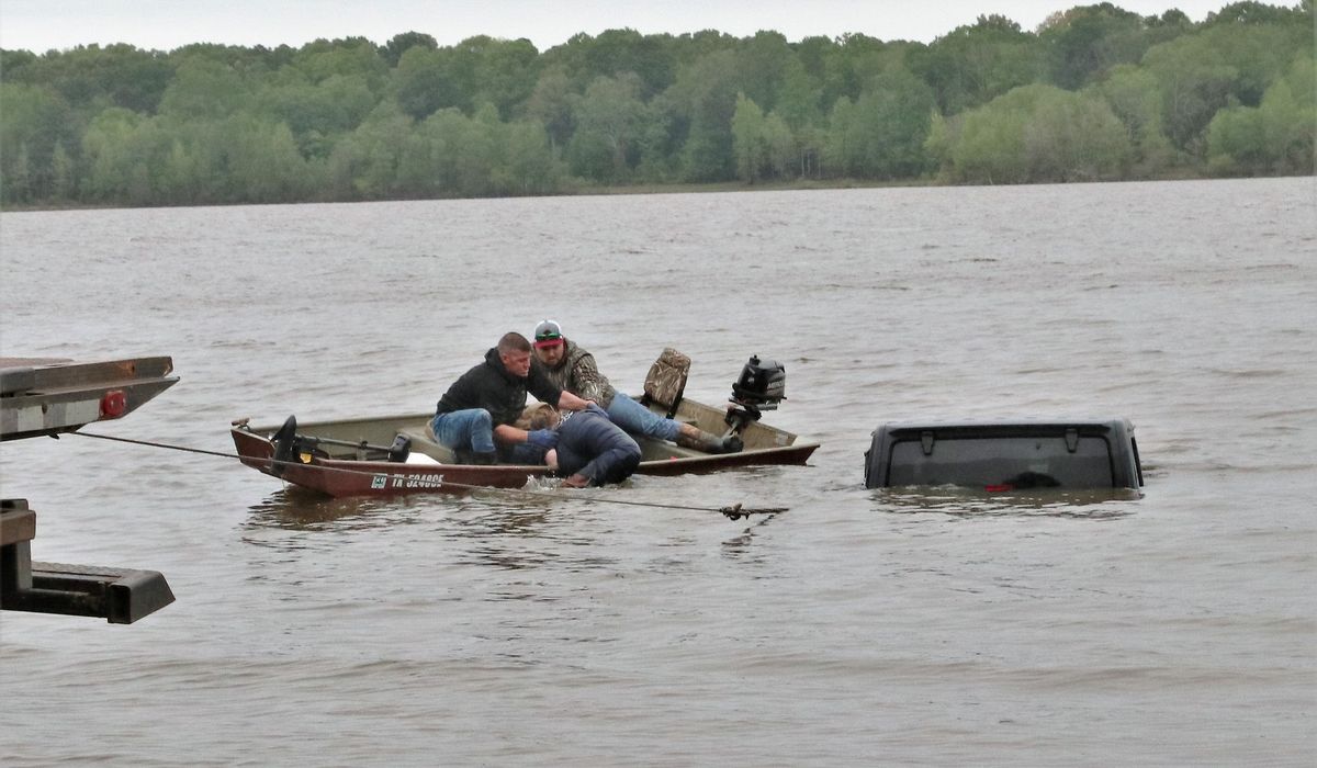 NextImg:Missing woman found inside submerged Jeep in Texas lake
