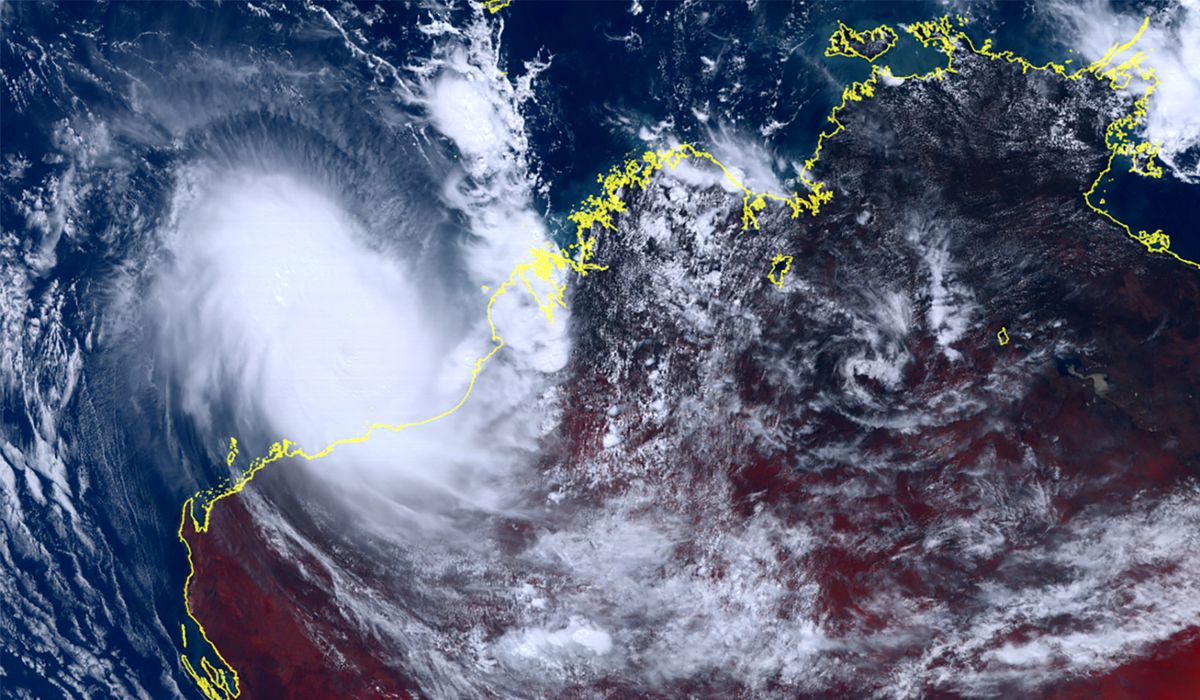 Australia’s strongest cyclone in 12 years to cross coast