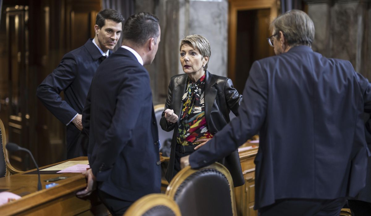 NextImg:Credit Suisse rescue rebuked by half of Swiss parliament