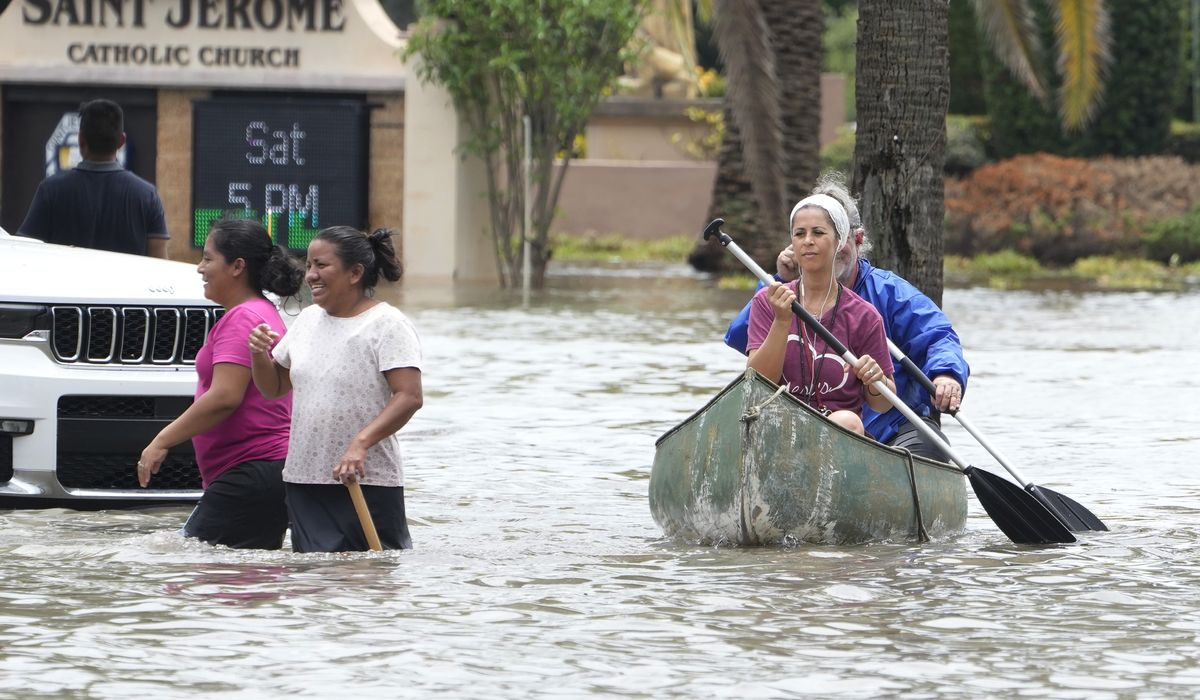 NextImg:South Floridians mop up, recall fear after historic deluge