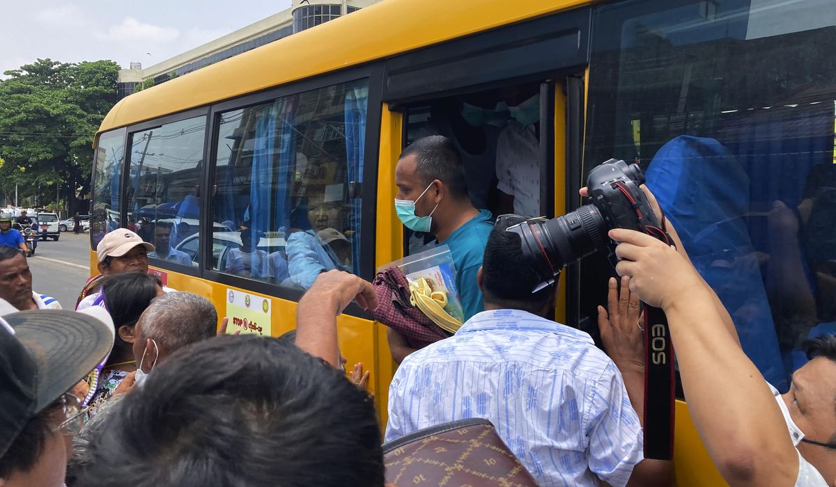 NextImg:Myanmar army rulers free 3,000 prisoners in holiday gesture