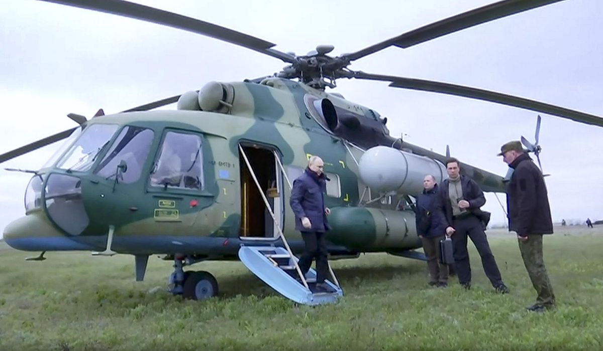 NextImg:Putin rallies his troops with 2nd Ukraine visit in 2 months