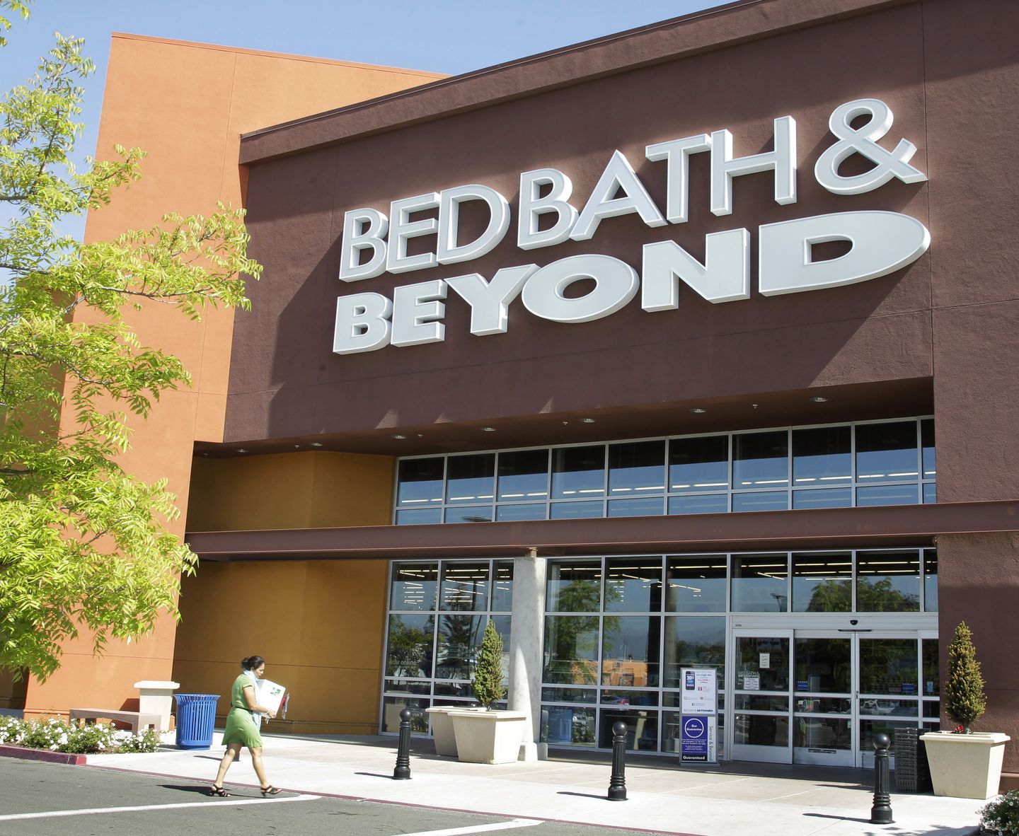 Bed Bath & Beyond is back; Overstock.com adopts name of company it bought in June