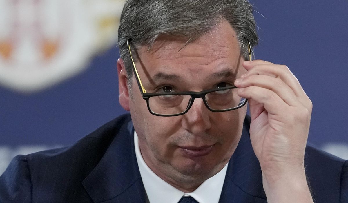 NextImg:Serbian leader lashes out at the West over Kosovo vote