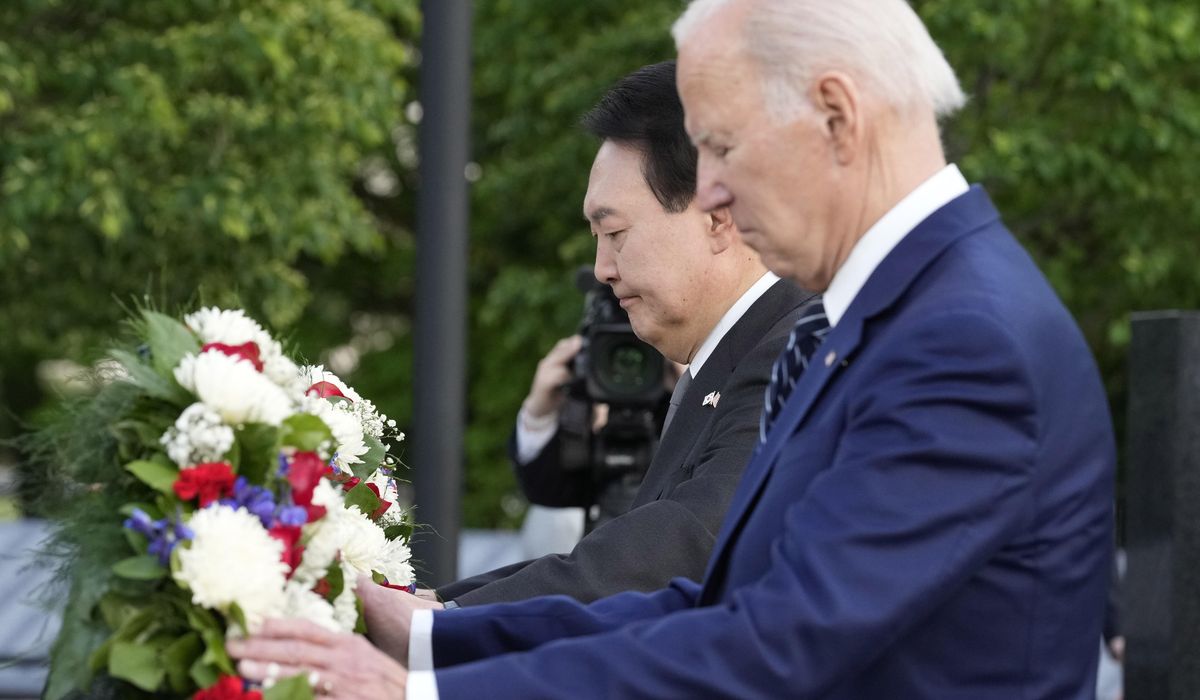 NextImg:Biden, Yoon say scientists identified remains of Korean War hero after 73 years
