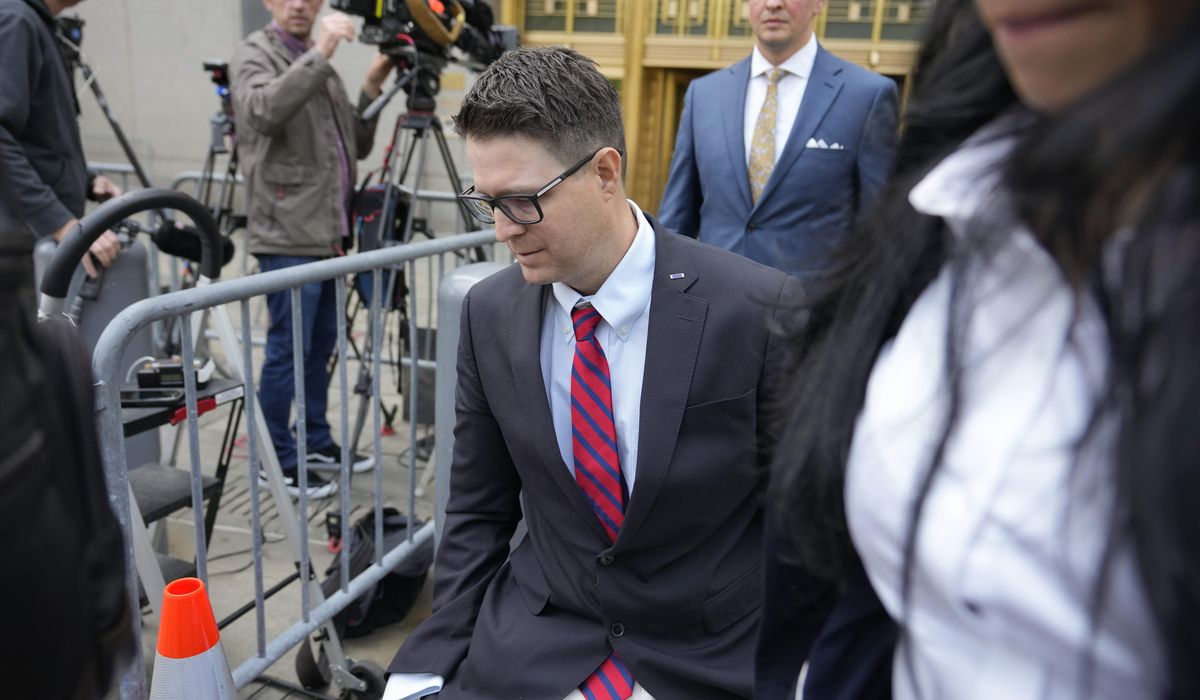 NextImg:We Build The Wall founder sentenced to 4 years in prison