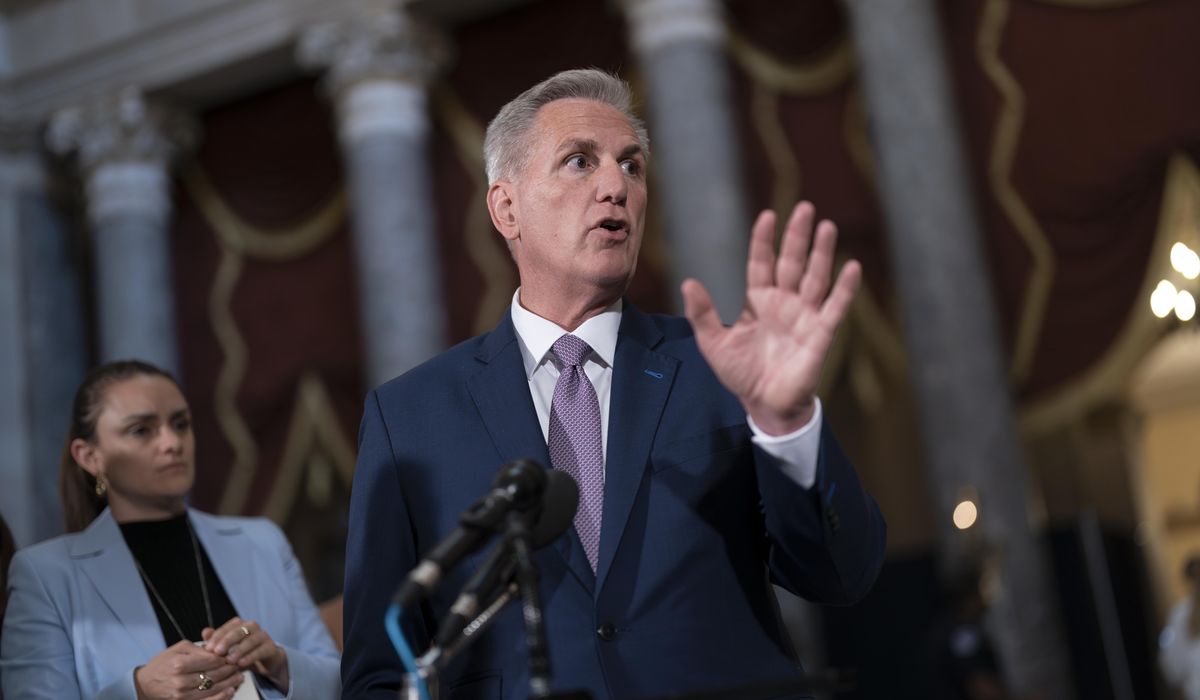 NextImg:McCarthy agrees to meet with Biden on debt ceiling next week