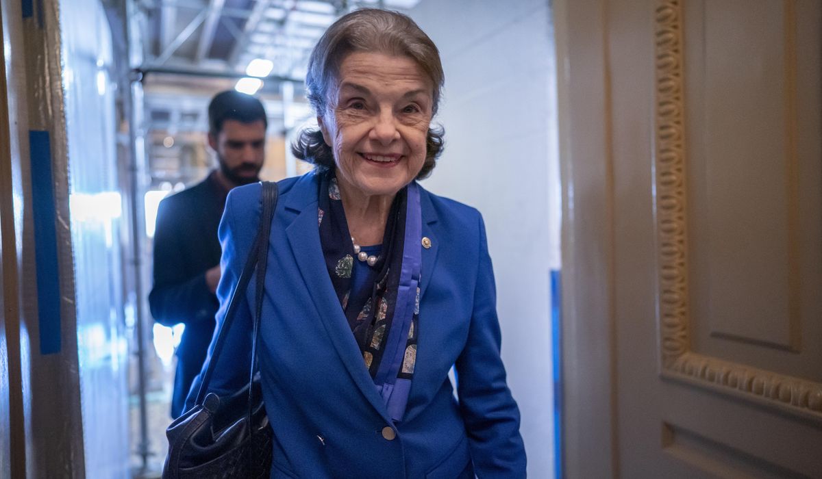 NextImg:Dianne Feinstein returns to Senate after a months-long absence from Washington