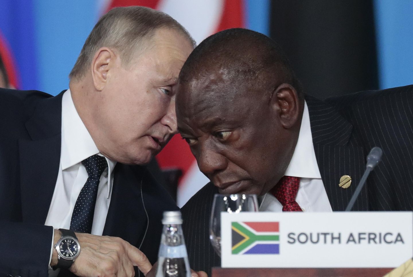Güney Afrika'da Rusya-Ukrayna savaşında bir yan çatışma alevlendi