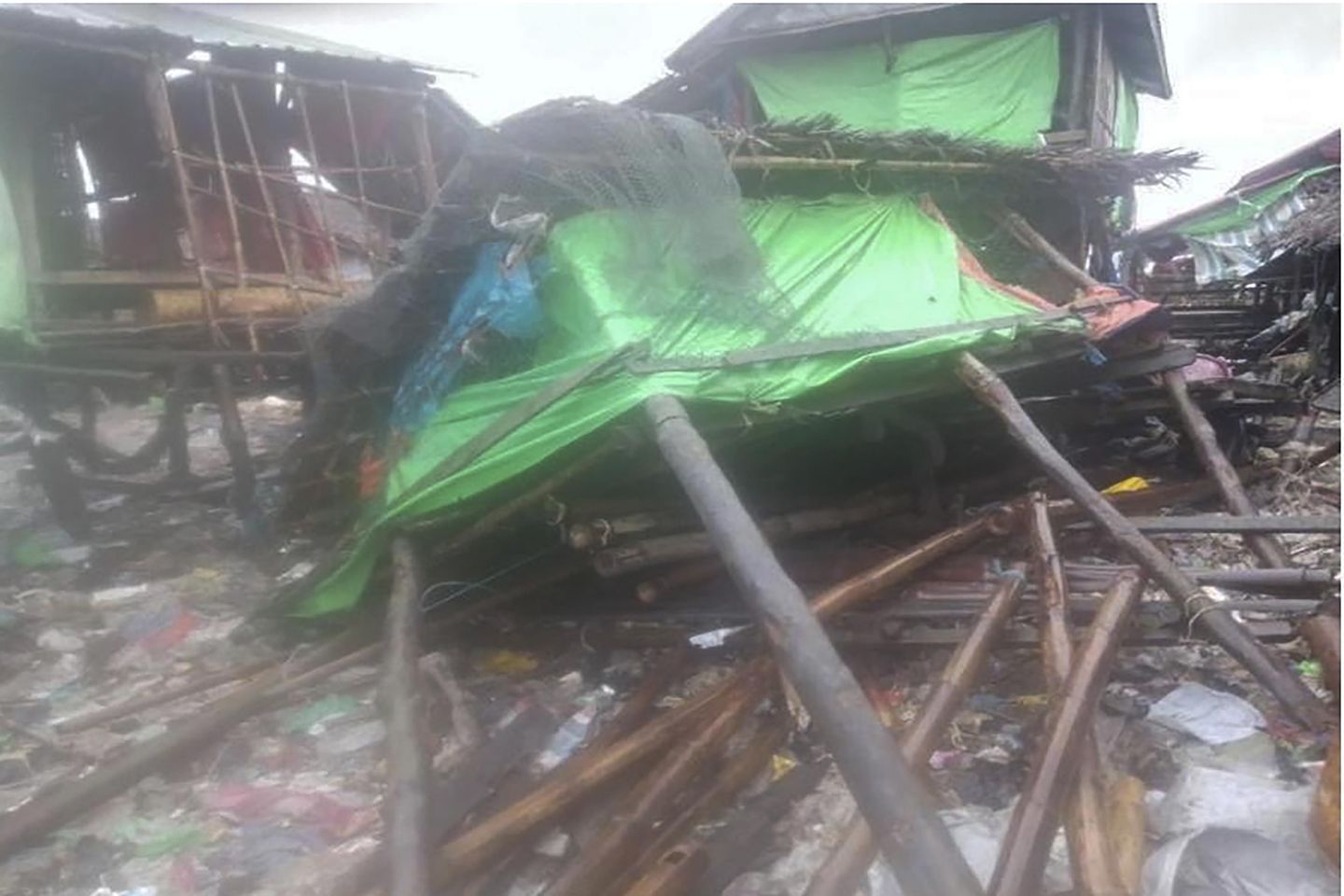 Güçlü Cyclone Mocha evleri sular altında bıraktı, batı Myanmar'daki iletişimi kesti, en az 700 kişi yaralandı