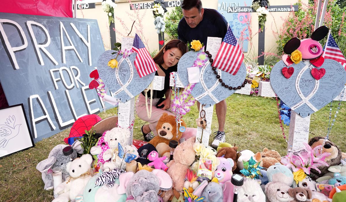 NextImg:Groups demand officials share information on Texas mall gunman’s motives