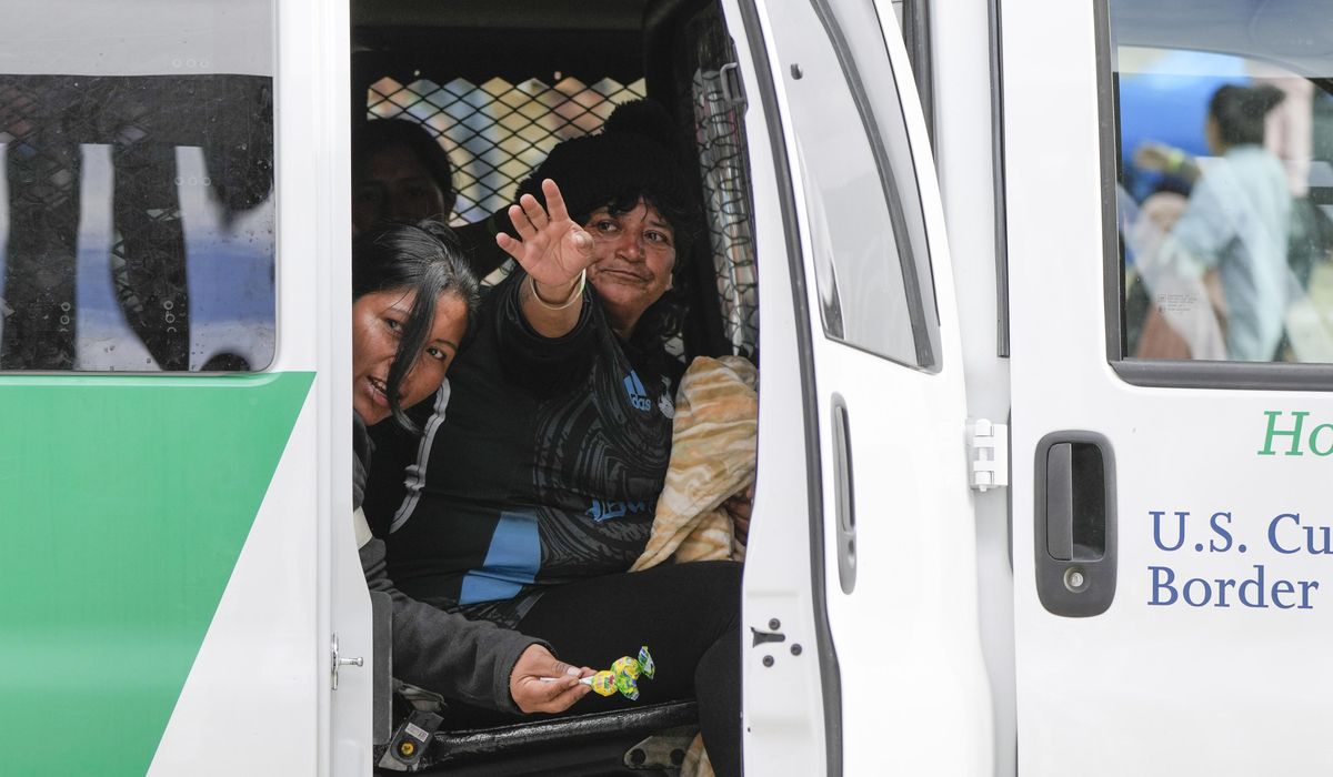 NextImg:Judge scolds Biden administration over post-Title 42 releases of illegal immigrants