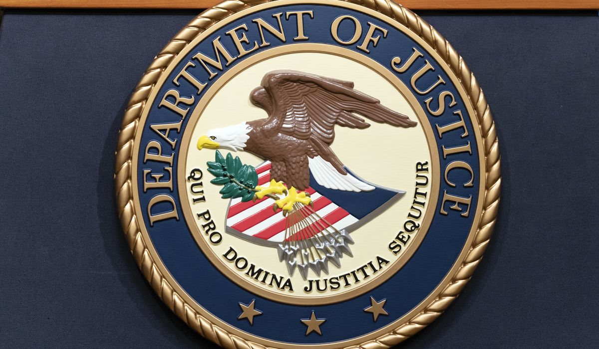 NextImg:U.S. expatriate charged with threatening to kill GOP senators, staffers over junk email