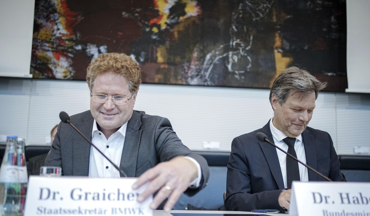 NextImg:Top German ministry official resigns after accusations of favoritism